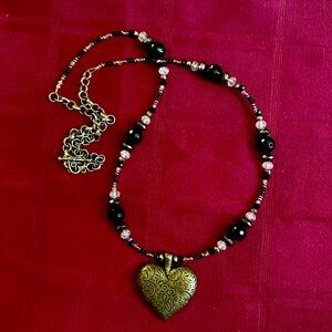 Metal Etched Heart Shaped Necklace with Black Gray &Clear Beads Great Condition